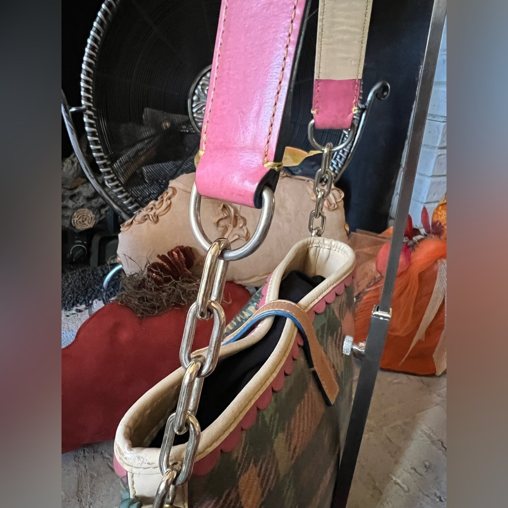 Dooney & Bourke Multicolor Rainbow Tartan Plaid Shoulder Bucket Bag - Picture 8 of 16